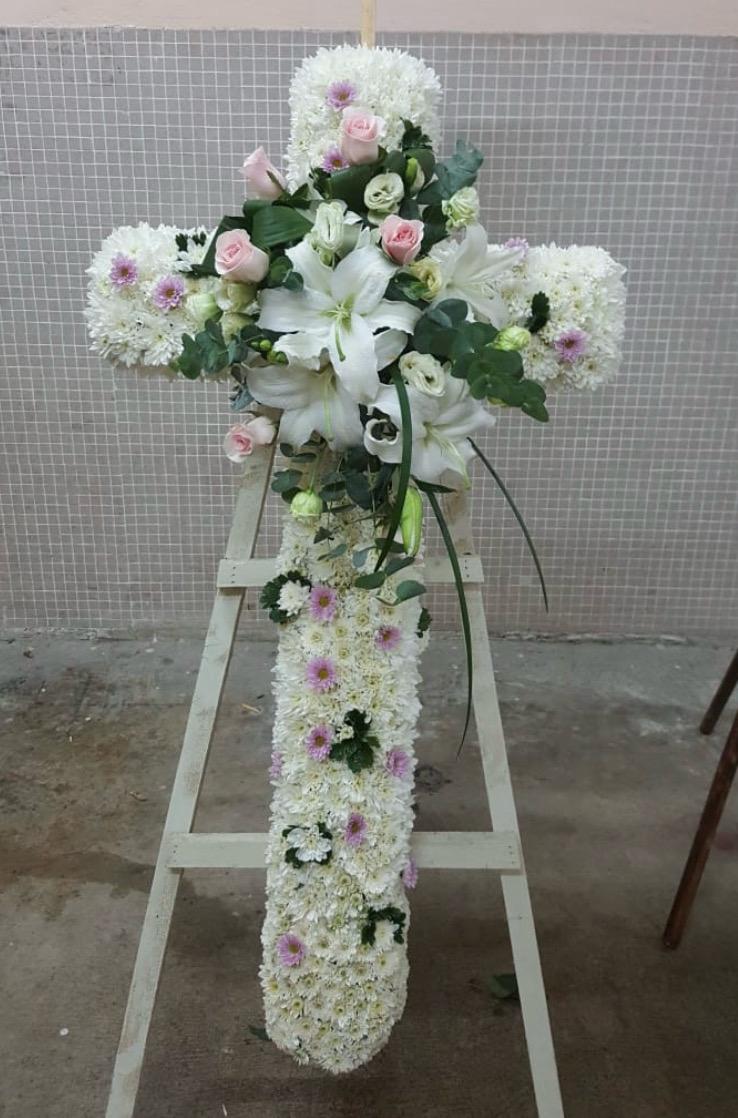 DMDD 白色十字架安息禮花牌