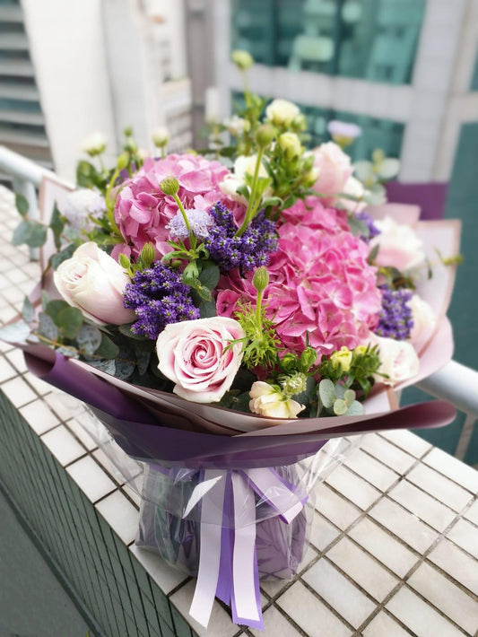 DMFF 10支玫瑰繡球花束