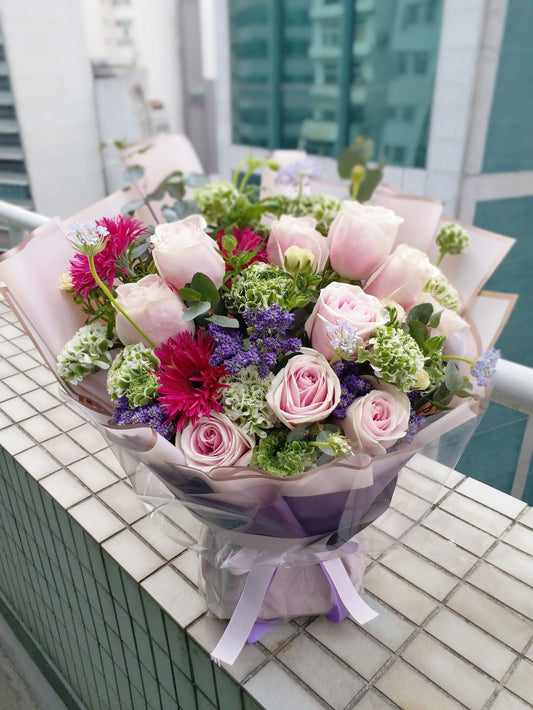 DMFF 10支玫瑰襯花花束