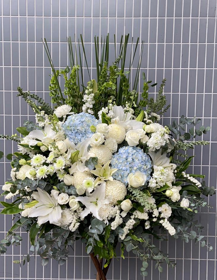 DMDD 百合玫瑰繡球麝香花籃